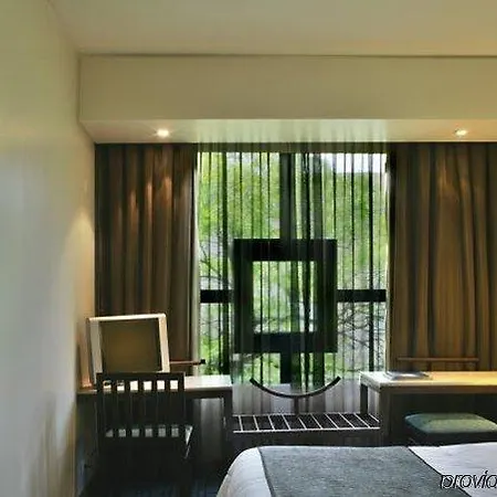 Evolution Valbom Hotel 4*
