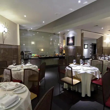 Evolution Valbom 4* Lisbon