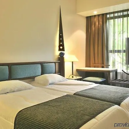 מלון Evolution Valbom 4*