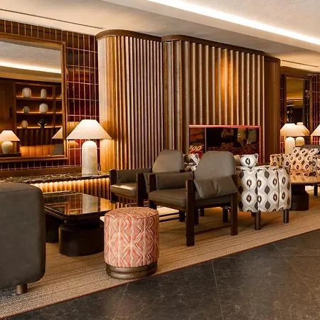 Evolution Valbom 4* ליסבון