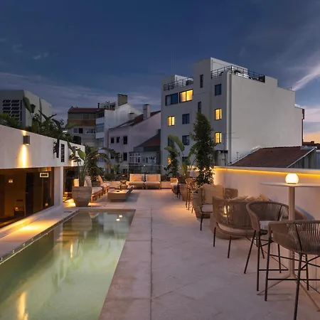 Evolution Valbom ליסבון